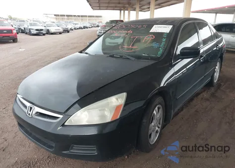 2006 Honda Accord 2.4 Ex from USA, damaged, VIN 1HGCM56806A018613